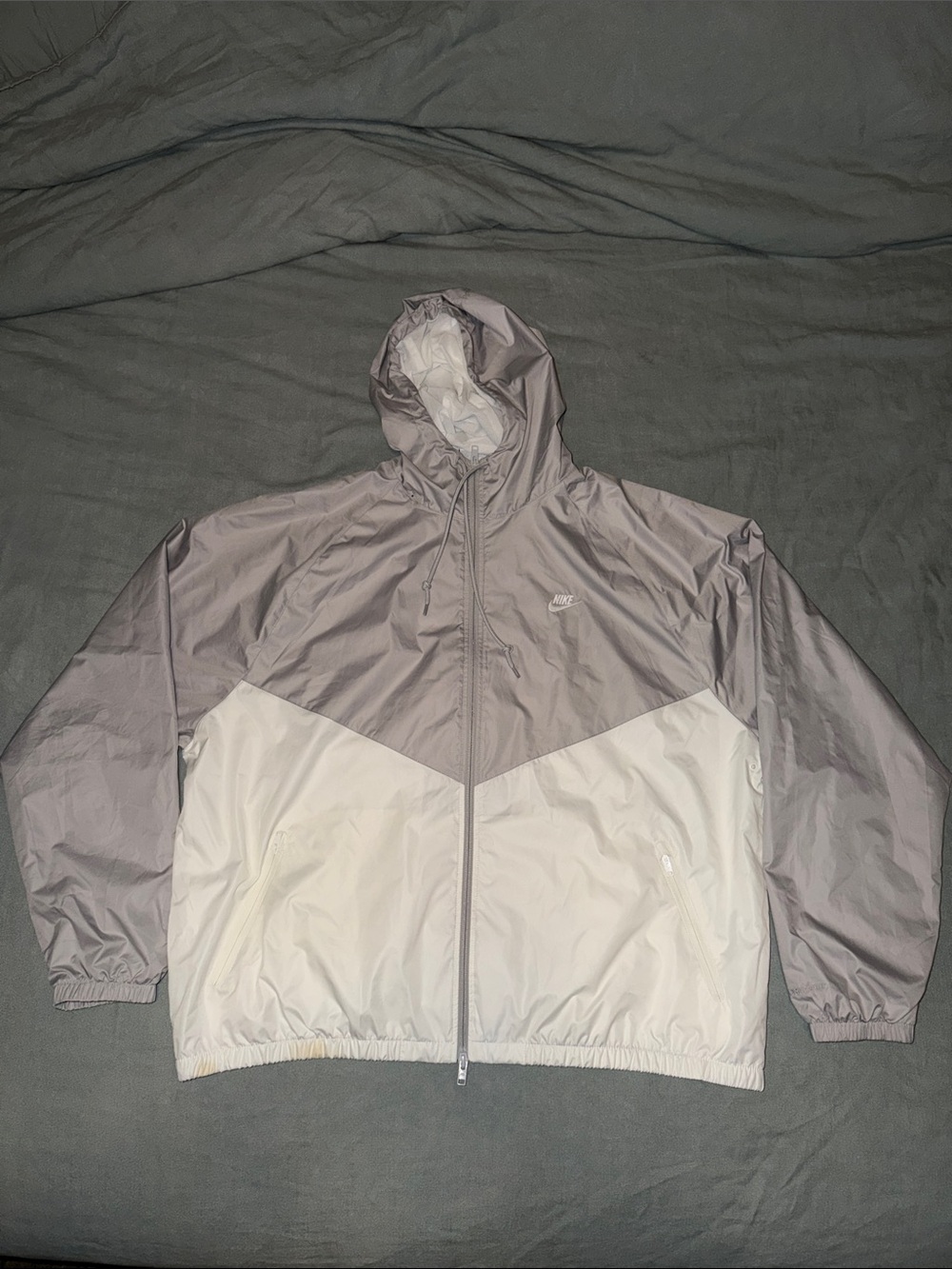 Nike Men’s Hooded Two-Tone Windbreaker in Light Tan and Off-White